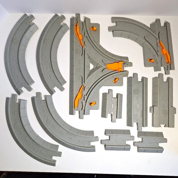 GeoTrax Other - GeoTrax Gray Switch Straight Curved Intersection Road Train Track Lot